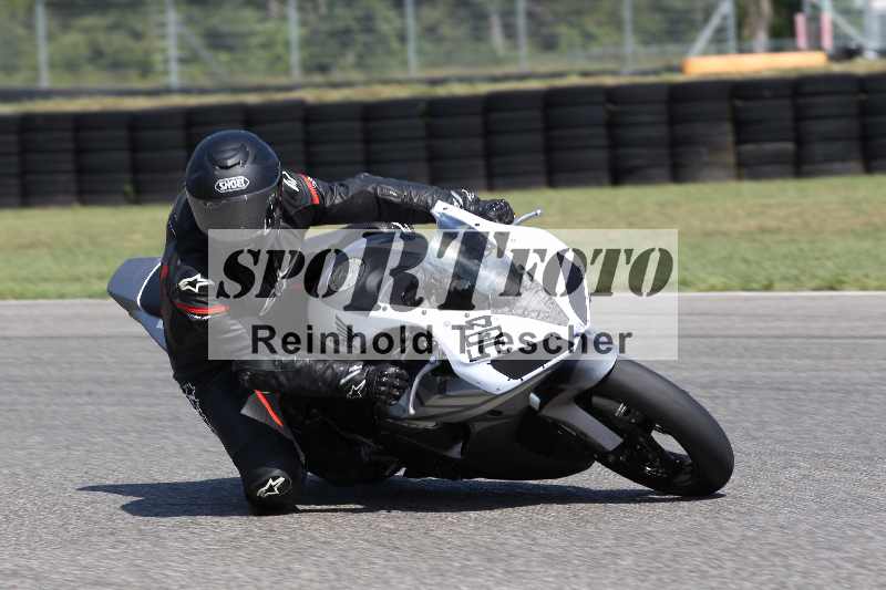 /44 09.08.2025 Plüss Moto Sport ADR/Freies Fahren/504